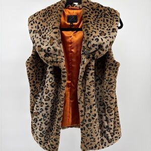 Ubu Faux Fur Leopard Print Sleeveless Collar Size Medium